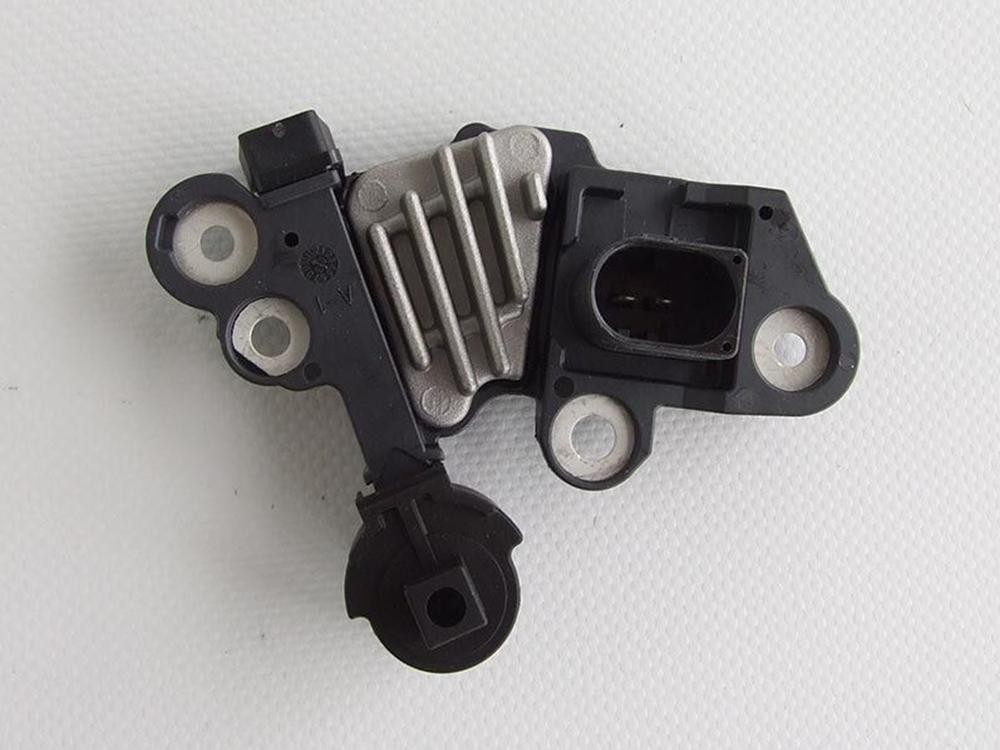 REGLER BOSCH 12V TRANZIT